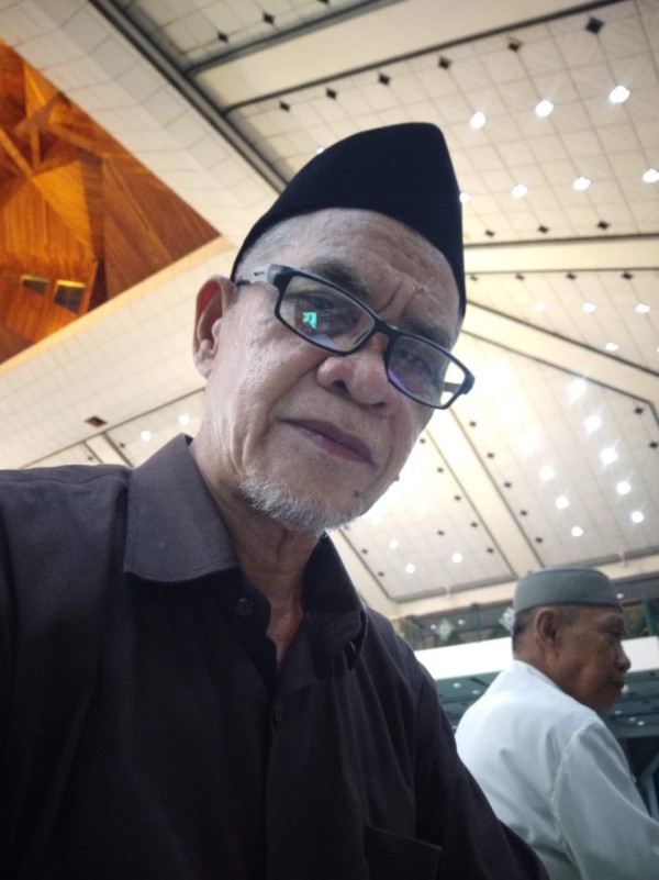 dr. Lukman Maknun